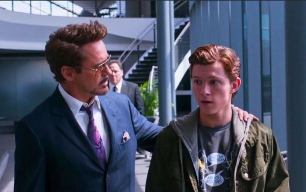 Tony Stark y Peter Parker.